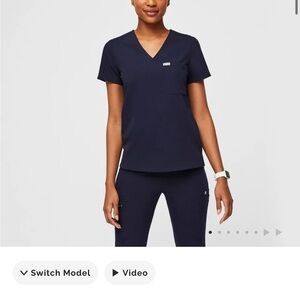 Figs Scrub Set - Madryn Flare Pant & Caterina One Pocket Top NWT